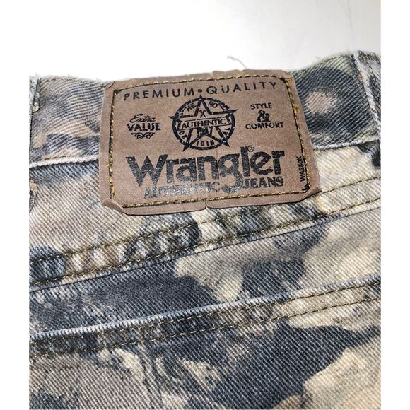 Wrangler Jeans Mens 38x34 Realtree Hardwoods Camo Relaxed Double Knee Hunting - Picture 7 of 7